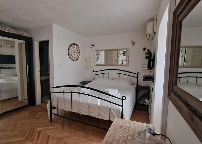 Cittadella Rooms, Old Town 게스트하우스 3*