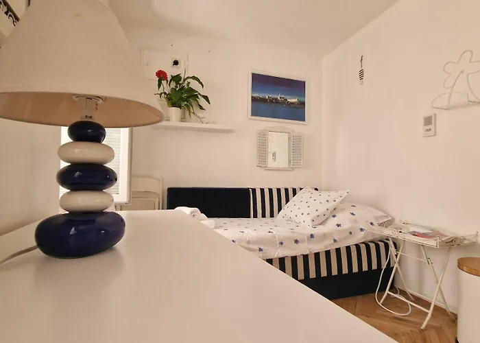 招待所 Cittadella Rooms, Old Town 3*